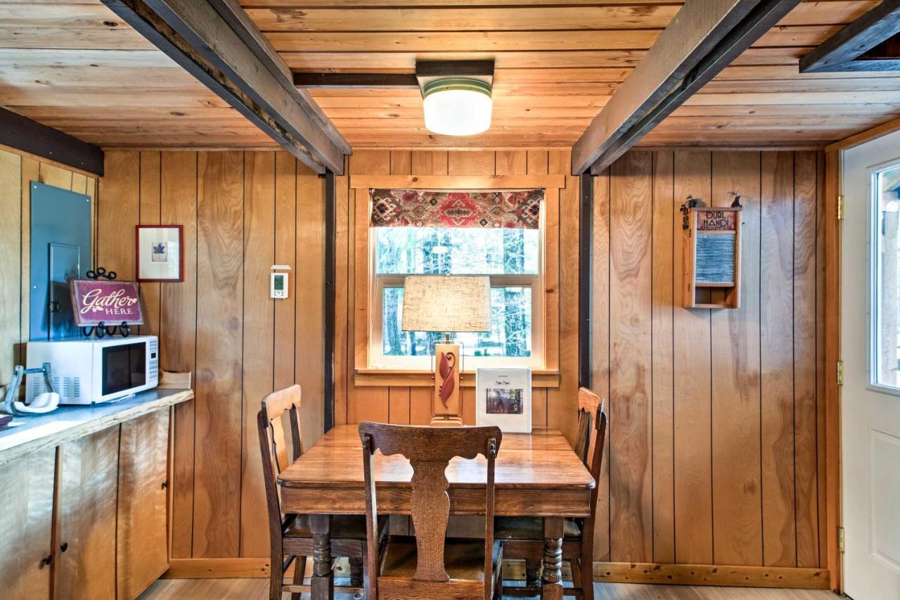 Serene Washington Escape With Deck And Mountain Views! パックウッド エクステリア 写真
